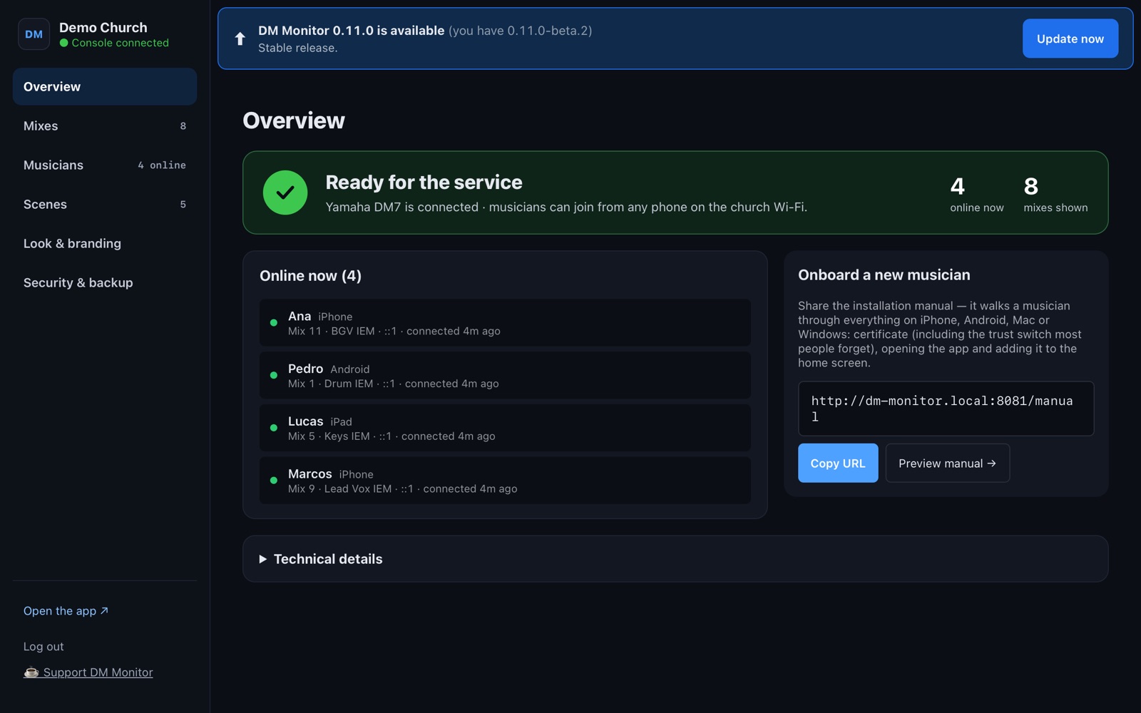 Overview: console status, who is online, the link for new musicians — and the Update banner when a new version is out.